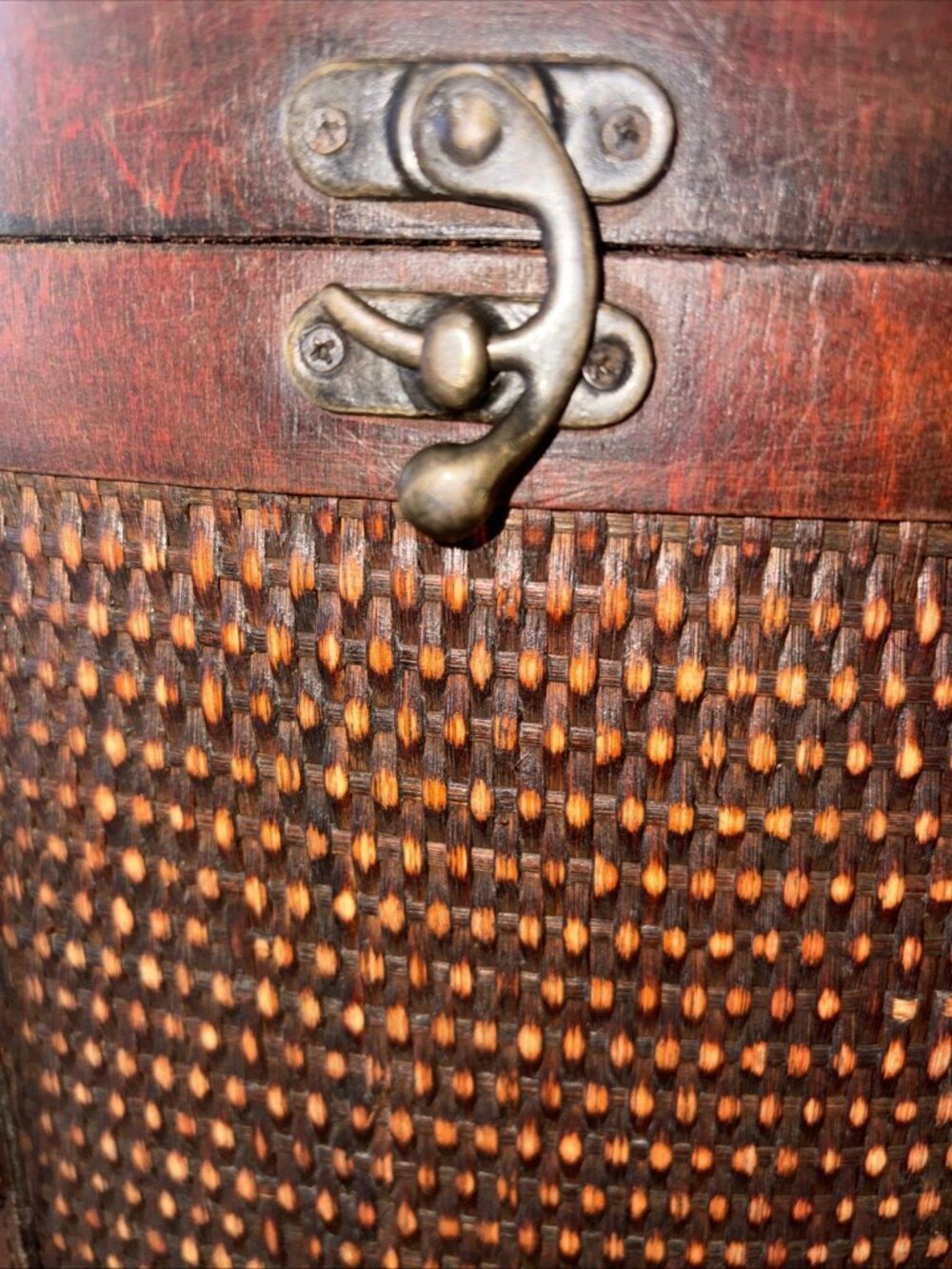 VTG. Antique Leather & Rattan Wood Storage Box Or Basket Travel Hat Box 12w x 15 - Picture 2 of 13